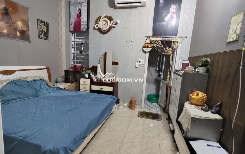 Bán nhà 4 Tầng HXH Thông tứ phía, 56m2, 4PN, P.4 Tân Bình. Chỉ 9 Tỷ còn TL với chính chủ.